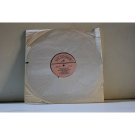 сборник  Булат Окуджава Песни (стихи и музыка)