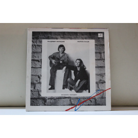 сборник  Владимир Высоцкий поет свои песни/Марина Влади поет песни Владимира Высоцкого