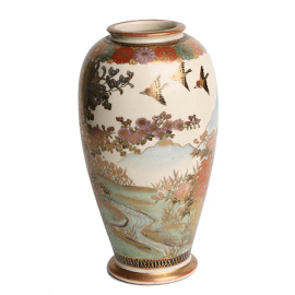 Ваза (Фарфор, надглазурная роспись, золочение - Восток, начало ХХ века)