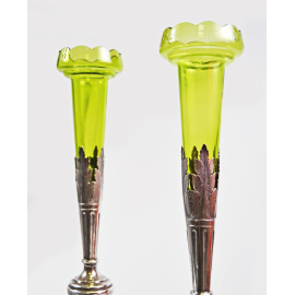 Парные вазы "Солифлоры". Белый металл, зеленое опаловое стекло. Франция, 1838 год