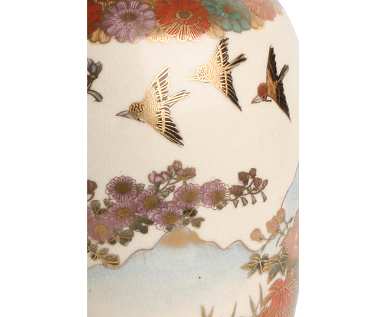 Ваза (Фарфор, надглазурная роспись, золочение - Восток, начало ХХ века)