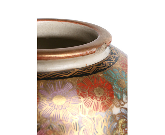 Ваза (Фарфор, надглазурная роспись, золочение - Восток, начало ХХ века)