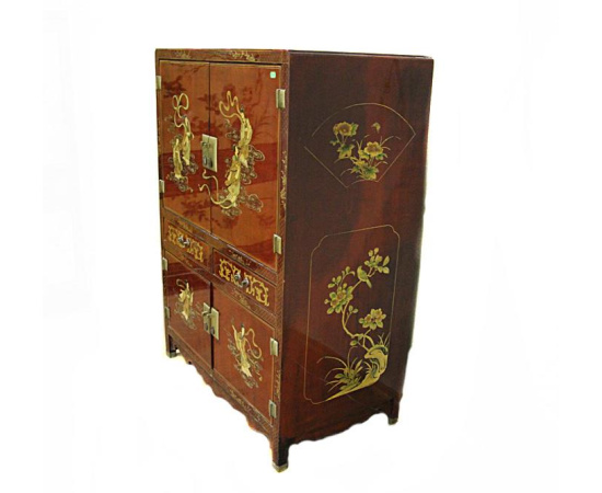 Изящный лакированный шкаф в восточном стиле. Дерево, лак, роспись, столярная работа. Голландия, первая половина XX века