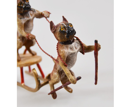 Скульптура миниатюра "Два мопса на санях". Венская бронза. Австрия, начало XX века