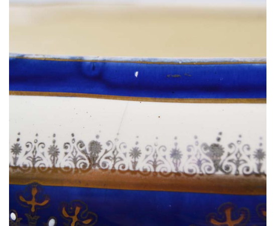 Гарнитур каминный Luneville в стиле модерн. 3 вазы. Фаянс, роспись, позолота. Франция, 1890-1900 гг.